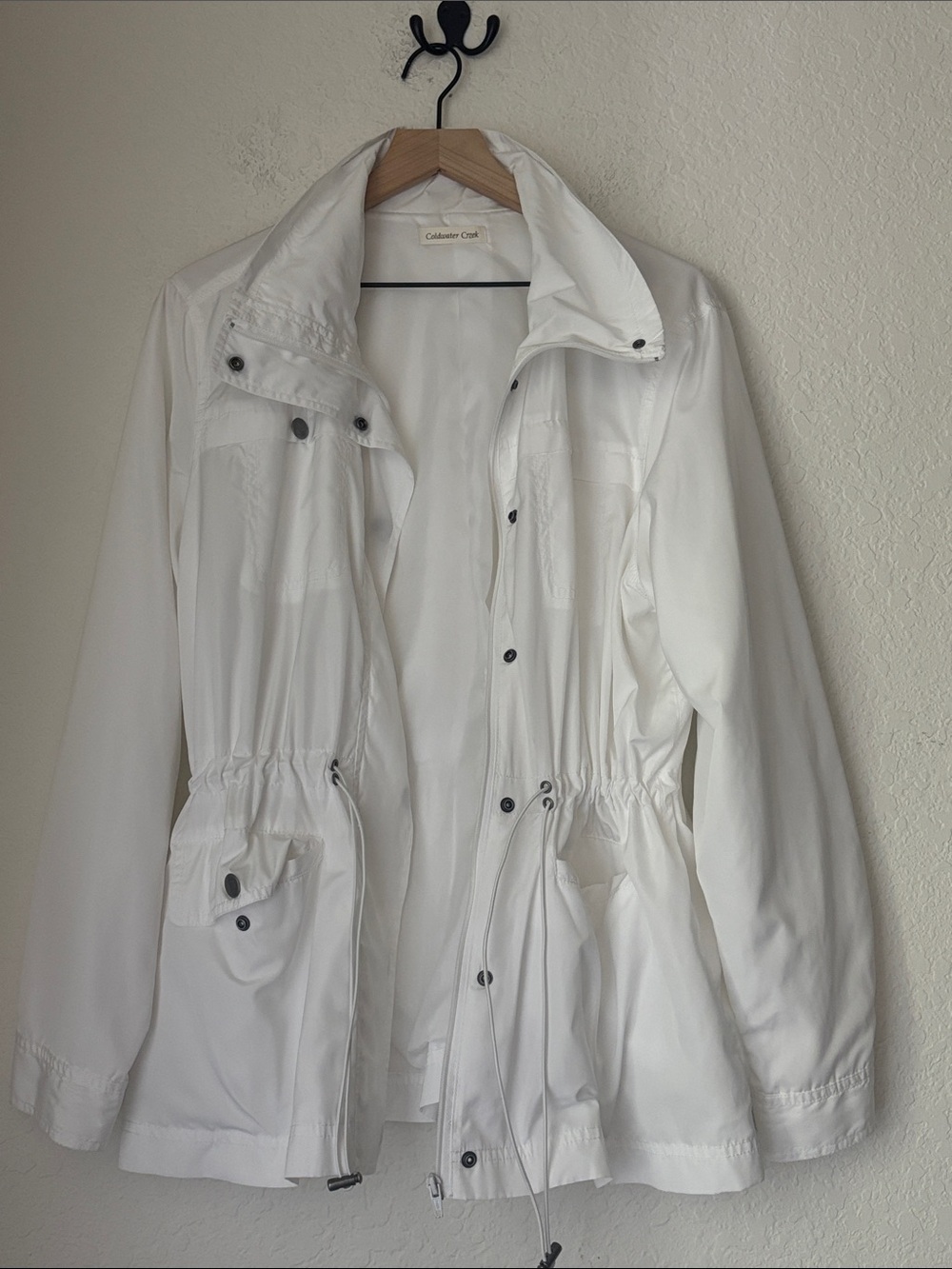 Coldwater Creek White Women's Utility Anorak Jacket M/L drawstring detail.